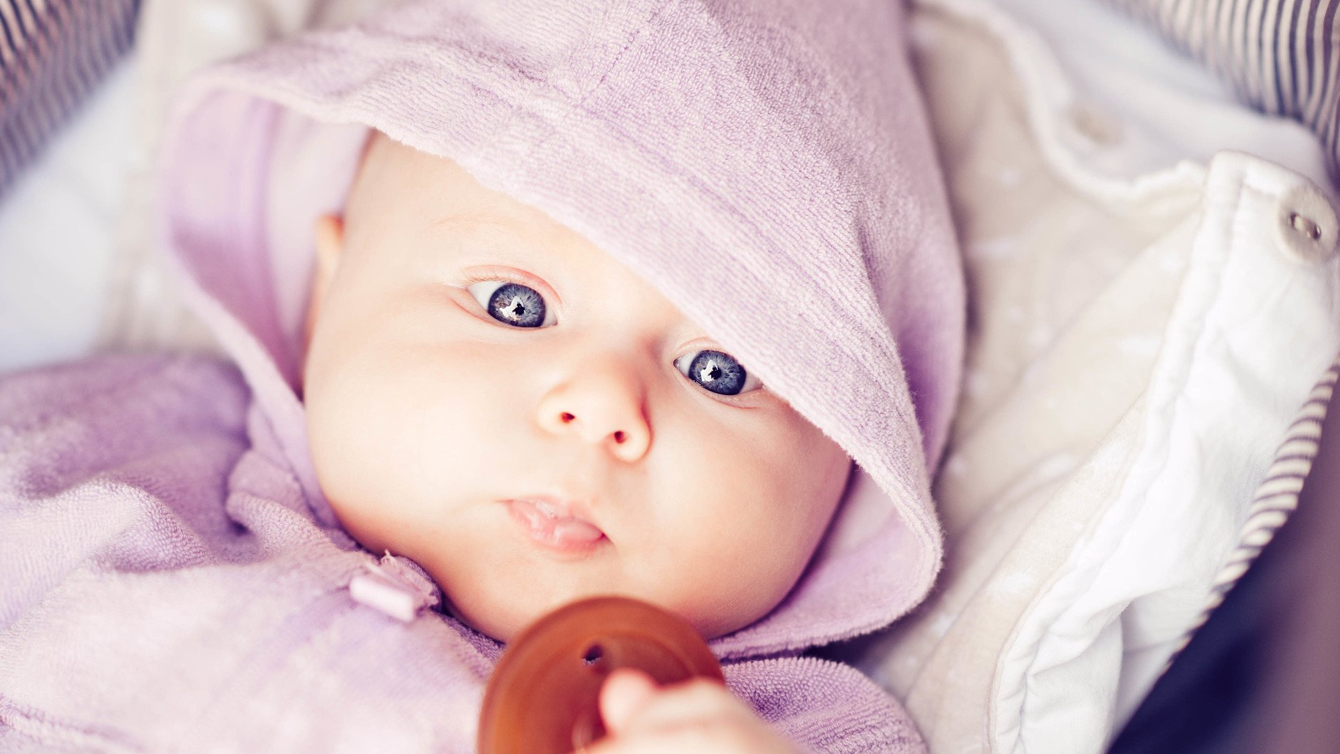 借卵机构预防唇腭裂捐卵女孩孕早期是关键